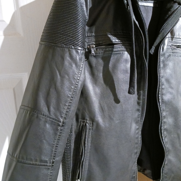 Express Men's Leather Motorcycle Jacket w/Hoodie Insert. Size L - Picture 4 of 16
